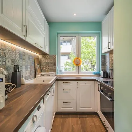 Peaceful Pastel Retreat In Apartament *
